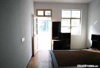 梅中附近 窦庄菜场 玉器街84号 三楼温馨两室设施全有车库 - 扬州28生活网 yz.28life.net